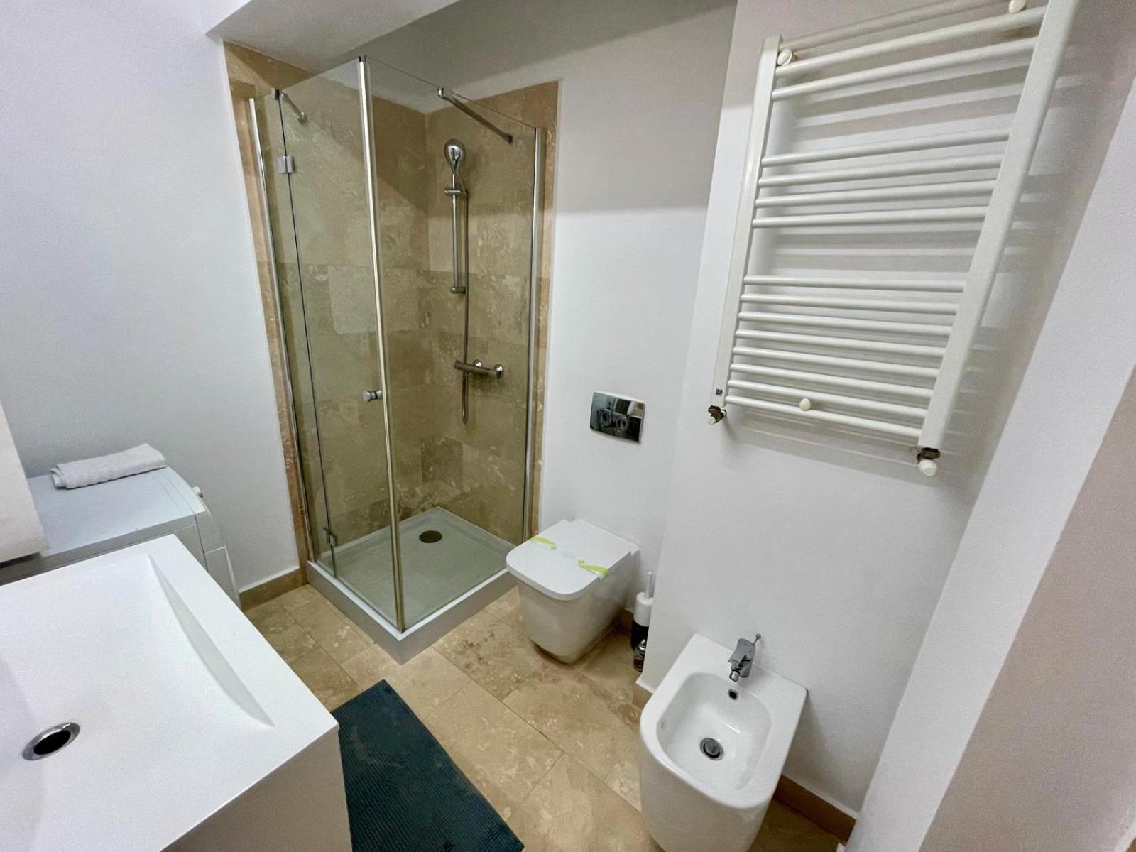Yamaluxe Apartments - Between The Lakes - Close To Iulius Mall Клуж-Напока Экстерьер фото