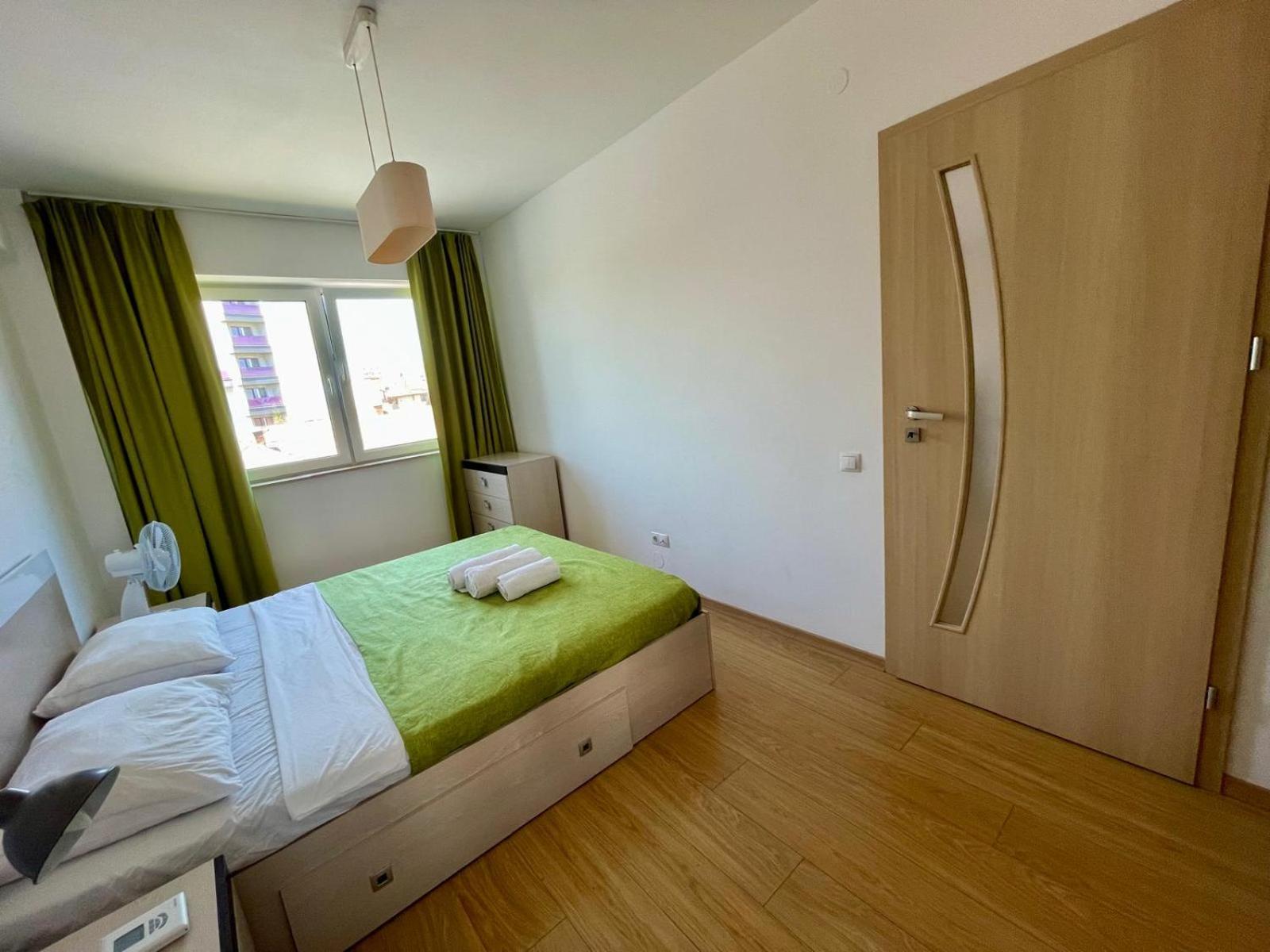 Yamaluxe Apartments - Between The Lakes - Close To Iulius Mall Клуж-Напока Экстерьер фото